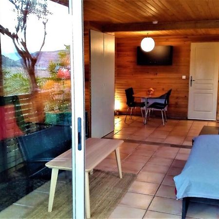 Studio 32m2 - dans propriété avec vue imprenable sur le Lac du Salagou Liausson Exterior foto